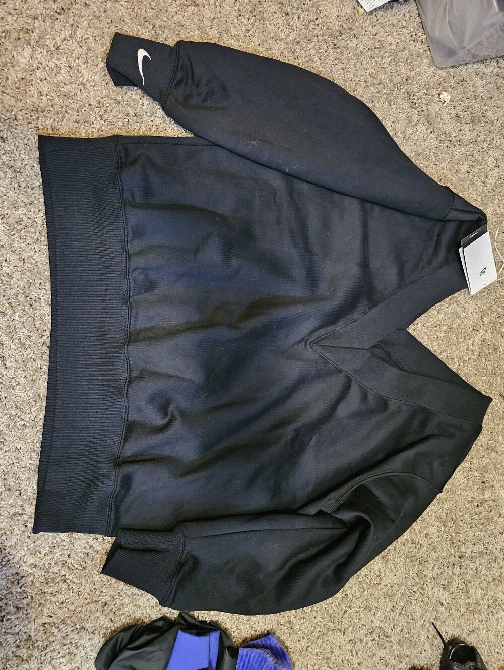 Nike Vneck Sweatshirt Sz S Nwt - Picture 2 of 3